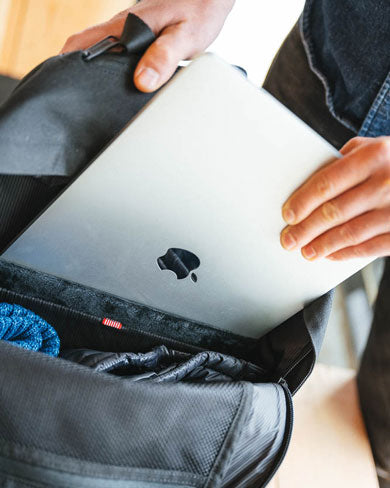 Herschel Seymour Backpack size guide chart. Laptop sleeve: 11.5" (H) x 12.5" (W). Backpack dimensions: 19.50"(H) x 12.50"(W) x 7.00"(D), 26.0L.