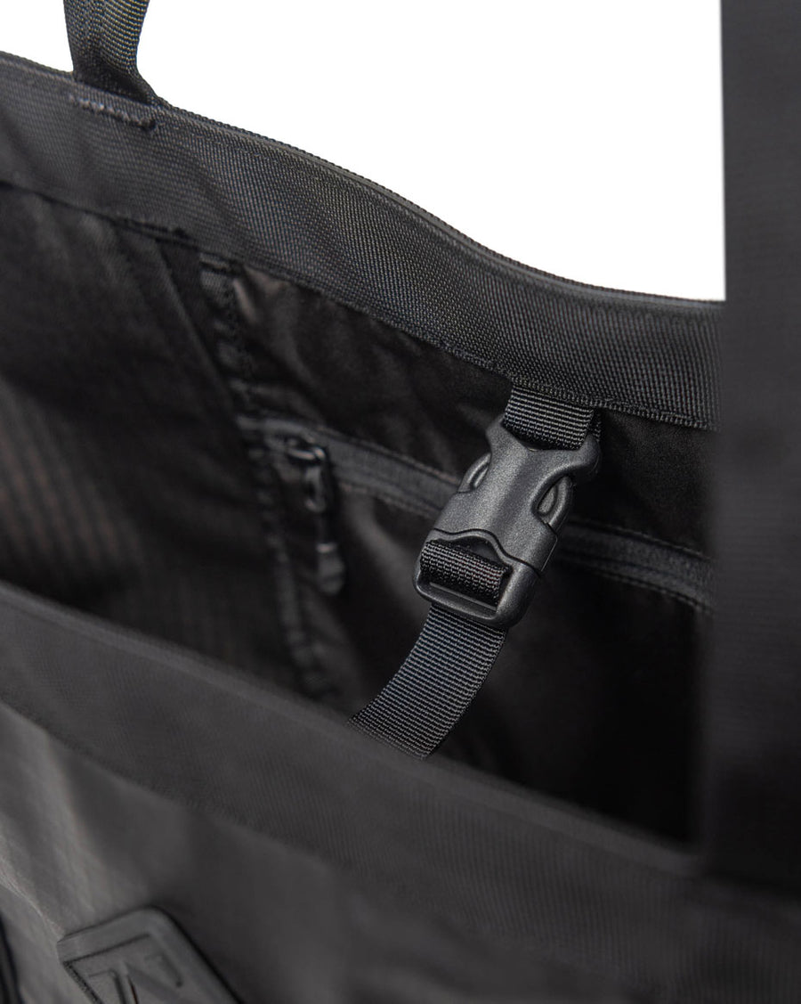 Herschel Supply Co All Season Gear Tote 33 L showing all available color options.