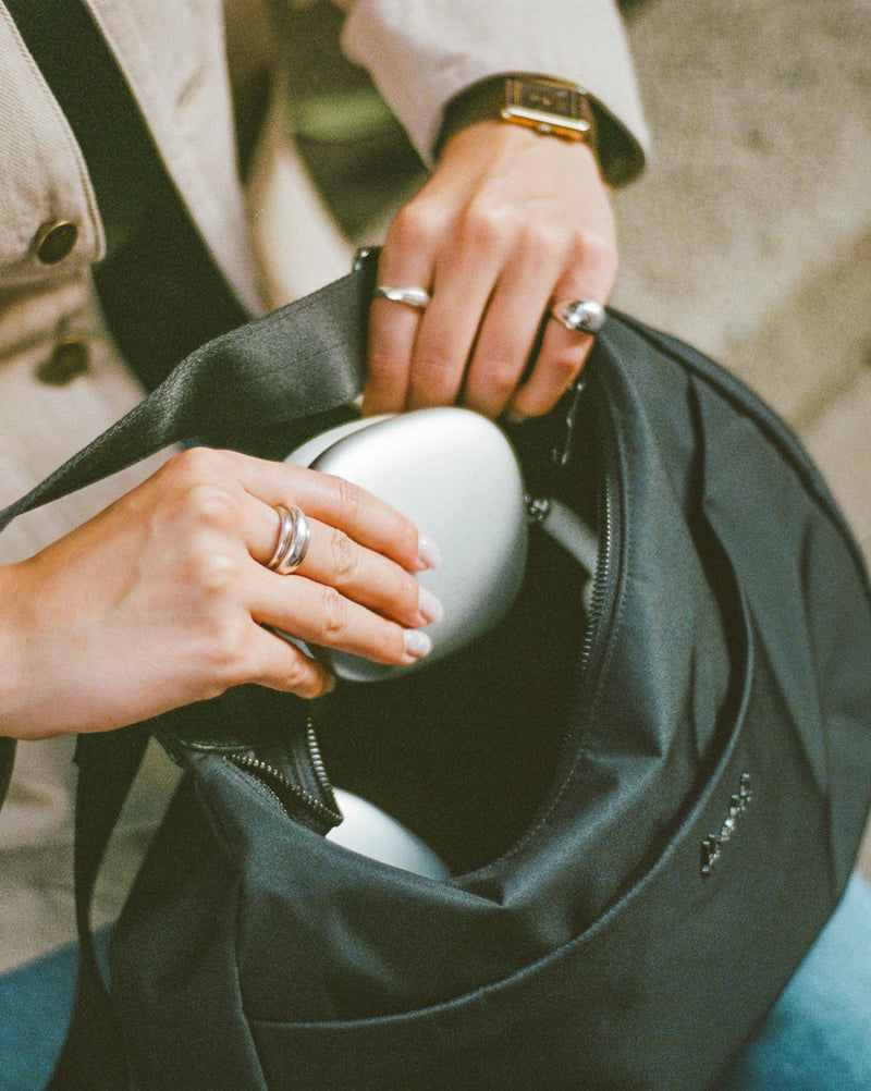Herschel Supply Co. Yara Large Shoulder Bag.