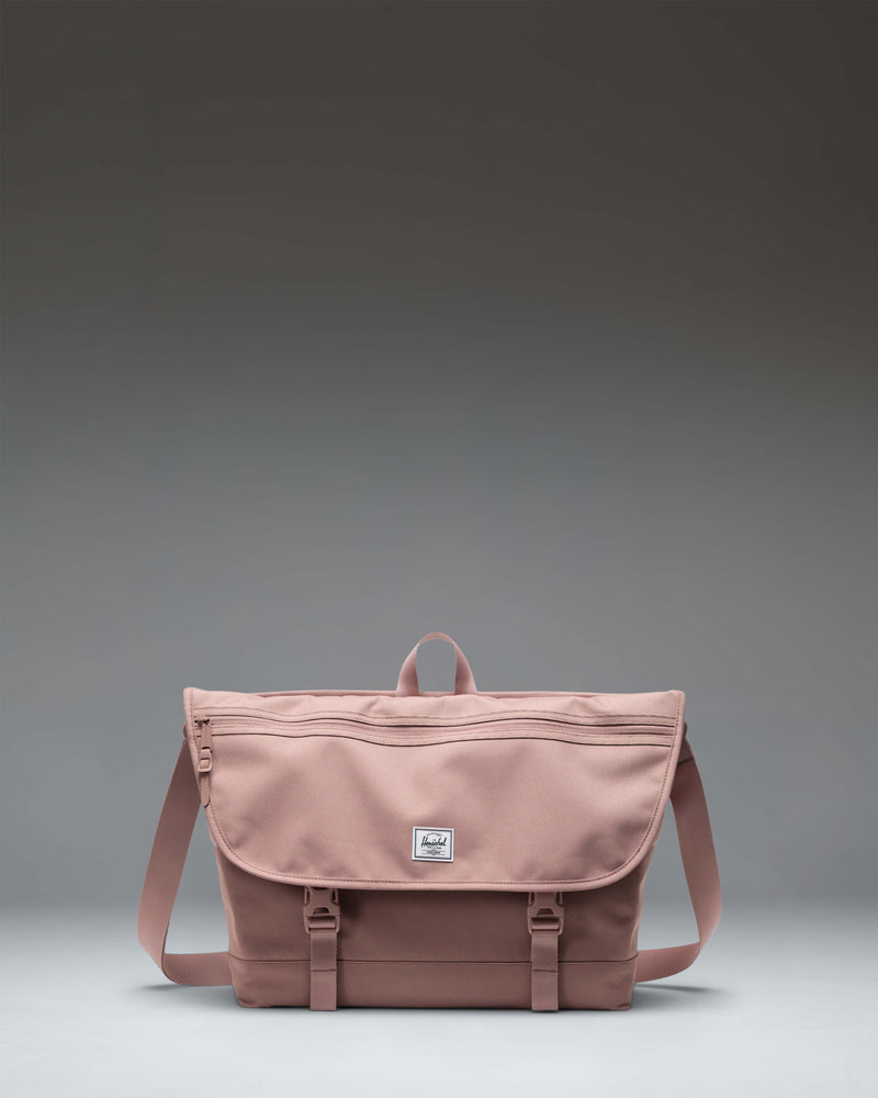 Herschel Supply Co. Cove Messenger bag in Ash Rose.