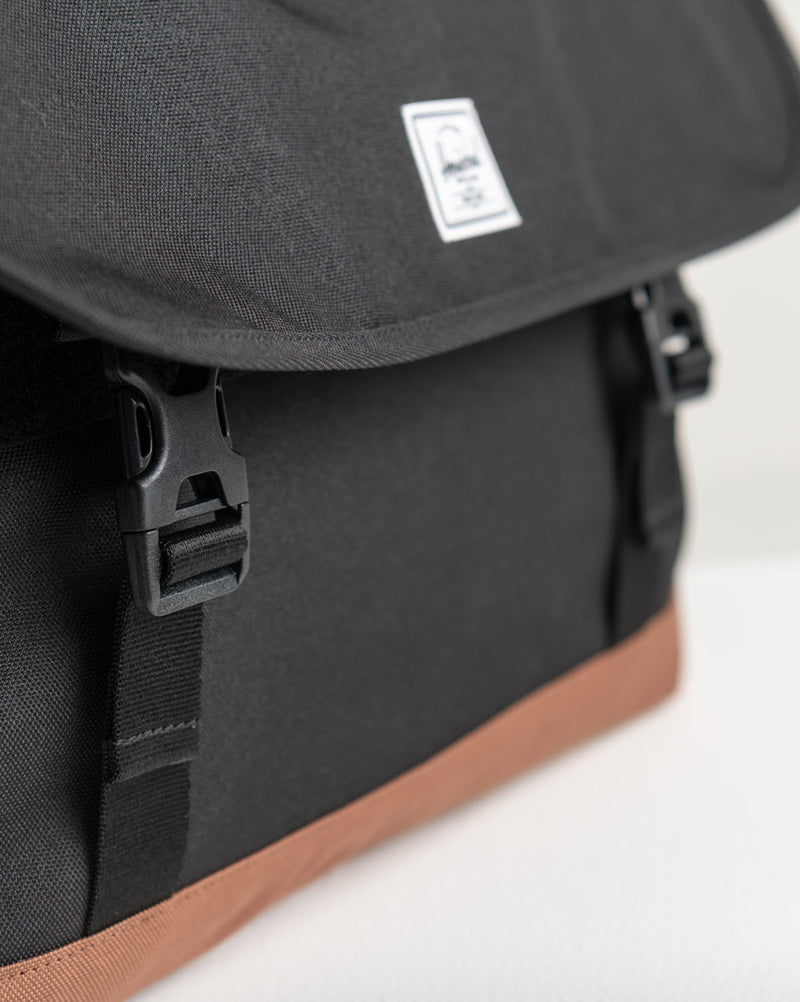 Herschel Supply Co. Cove Messenger bag color options grid displaying all available colorways.