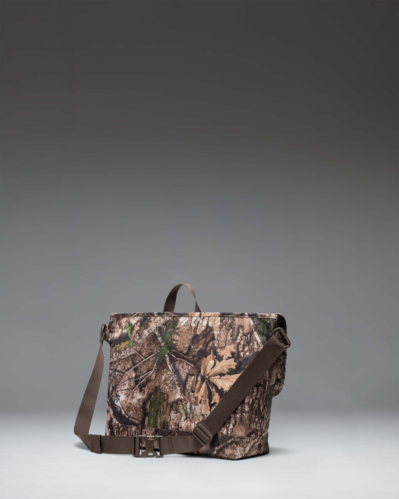 Herschel Supply Co. Realtree Cove Messenger bag in Realtree APX Camo camouflage pattern, alternative view.