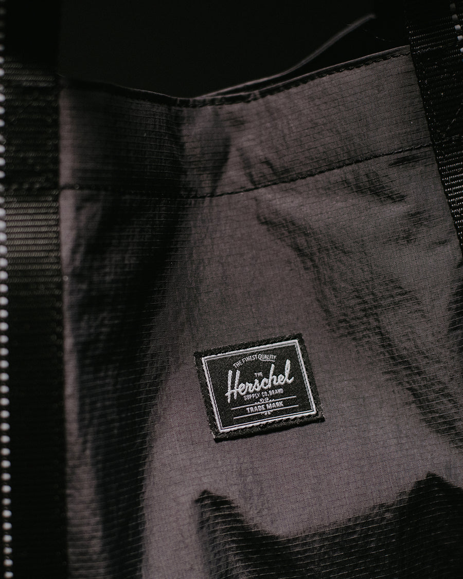 Herschel Classic™ Large Ripstop Reflective Tote