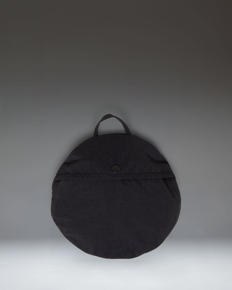Herschel Supply Co. Norman Packable Bucket Hat size guide chart. S/M: 22.5-23 inches, L/XL: 23.5-24 inches.