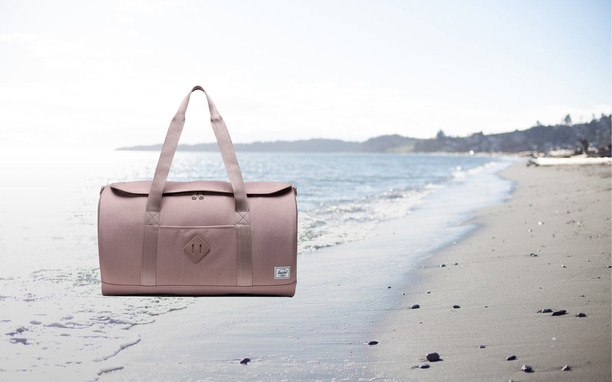 Herschel Heritage Duffle bag in Ash Rose pink.