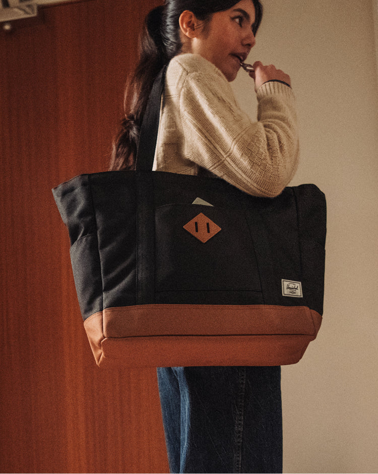 Herschel Heritage Tote bag in Black with Saddle Brown straps.