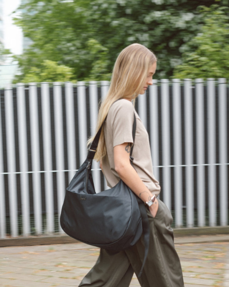 Yara Large Shoulder Bag