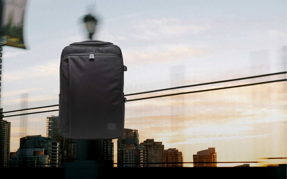Black Herschel Supply Co. Kaslo Camera Bag Tech shown from a hero desktop perspective.