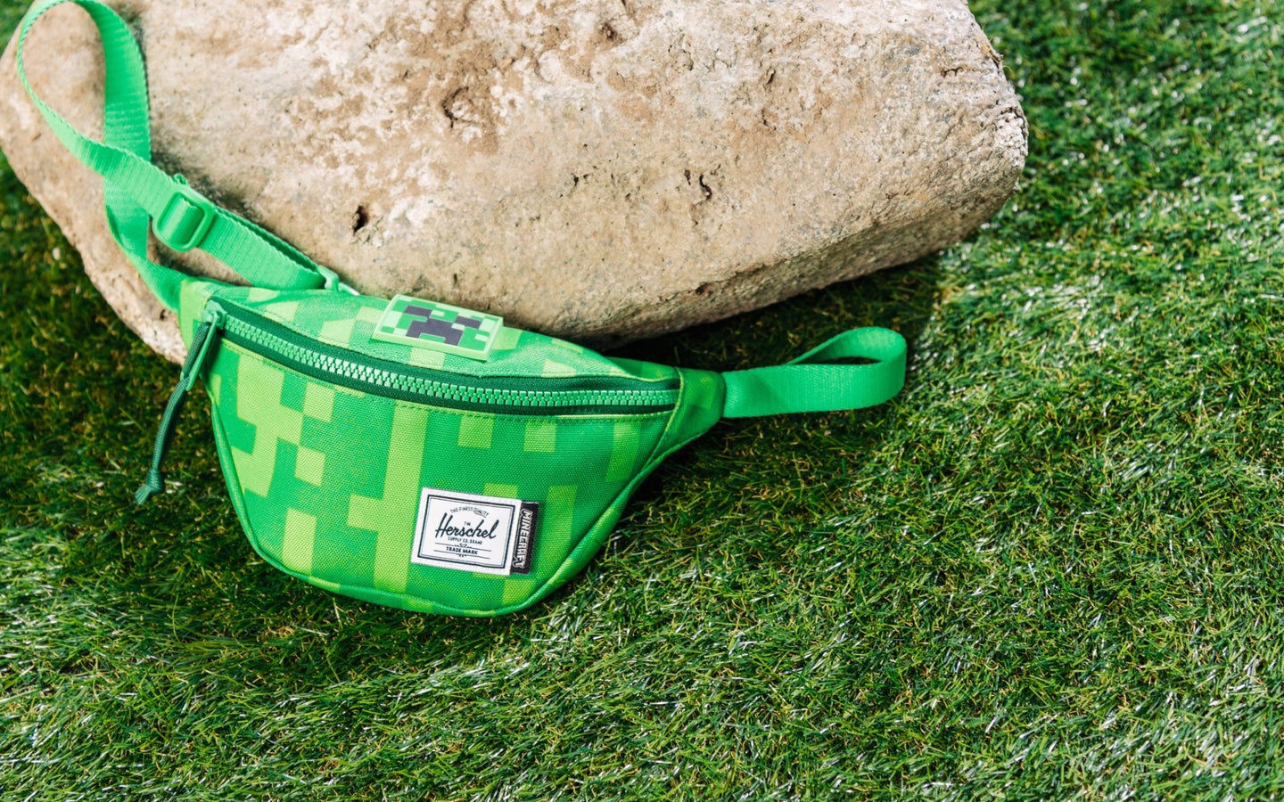 Minecraft Herschel Heritage™ Hip Pack Little H