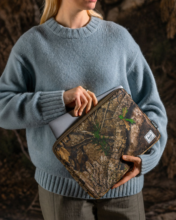 Realtree® Anchor 14 Inch Sleeve